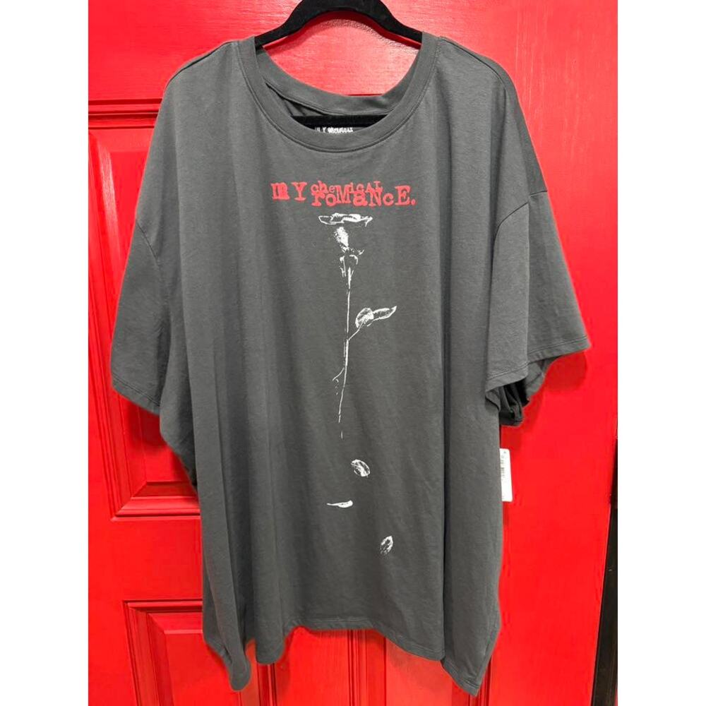Torrid Plus Size 5 My Chemical Romance Rose Logo Punk Gothic Rock Concert TShirt